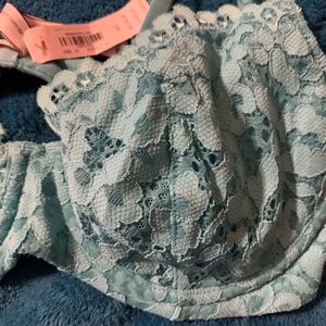 Victoria's Secret Body By Victoria Bra 34C